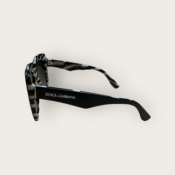 🕶️NWT Dolce & Gabbana 💯 Authentic sunglasses in black/white zebra design.🕶️ - Picture 7 of 10